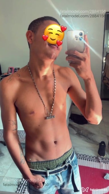 Acompanhante homem com cabelo castanho de olhos castanhos em Porto Velho - Silva