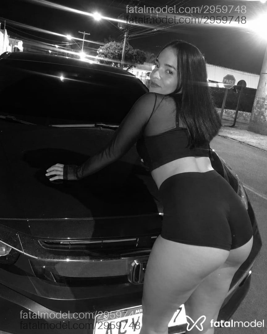 Acompanhante mulher morena (o) de olhos castanhos em São Carlos - Kimberlly