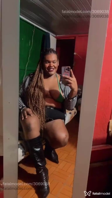 Acompanhante mulher trans morena (o) de olhos pretos em Taquarituba - Brenda Mansur