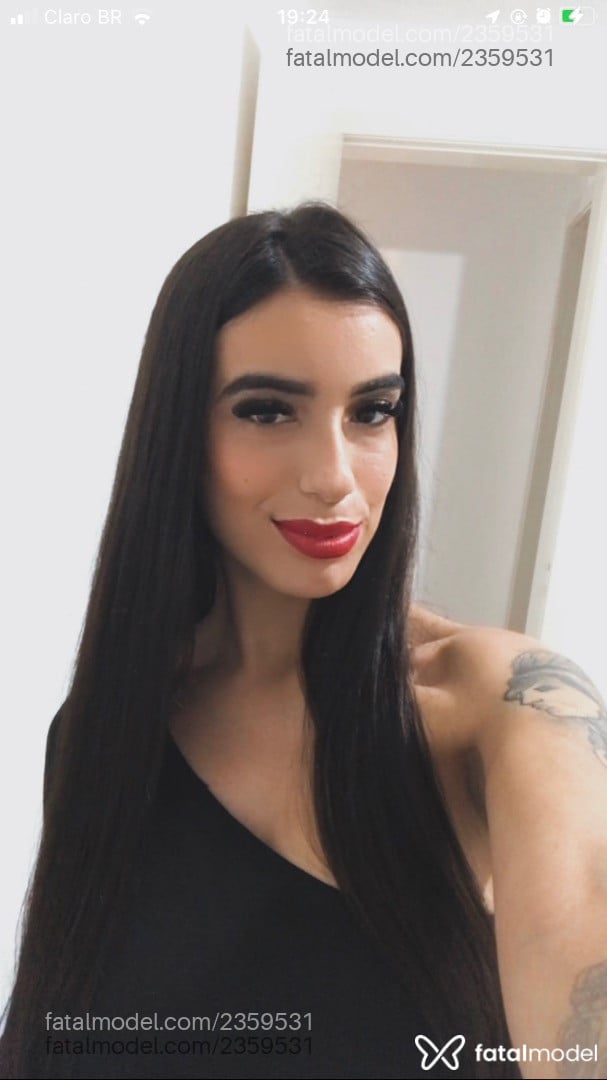 Acompanhante mulher morena (o) de olhos castanhos em Canoas - Aninhae