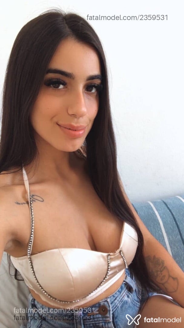 Acompanhante mulher morena (o) de olhos castanhos em Canoas - Aninhae