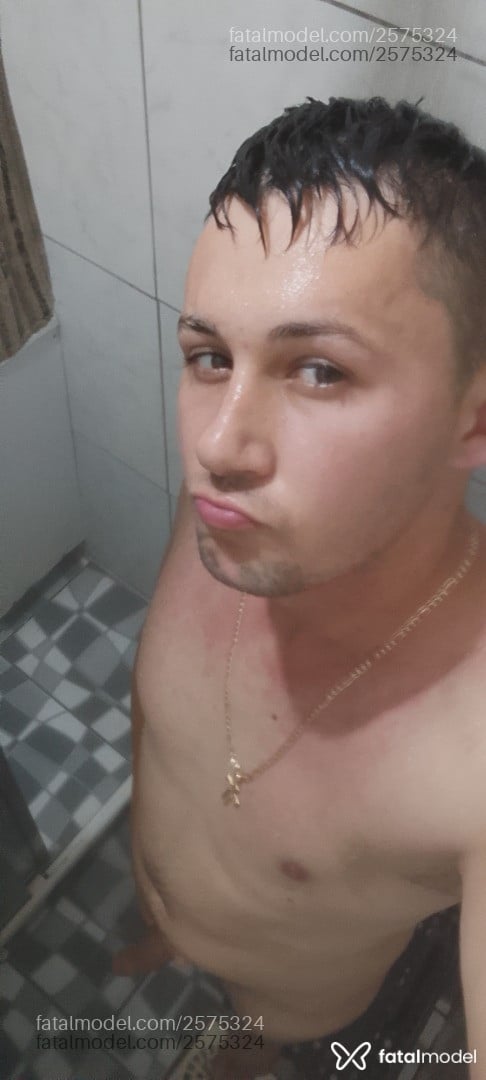 Acompanhante homem com cabelo castanho de olhos castanhos em Porto Alegre - Lukas