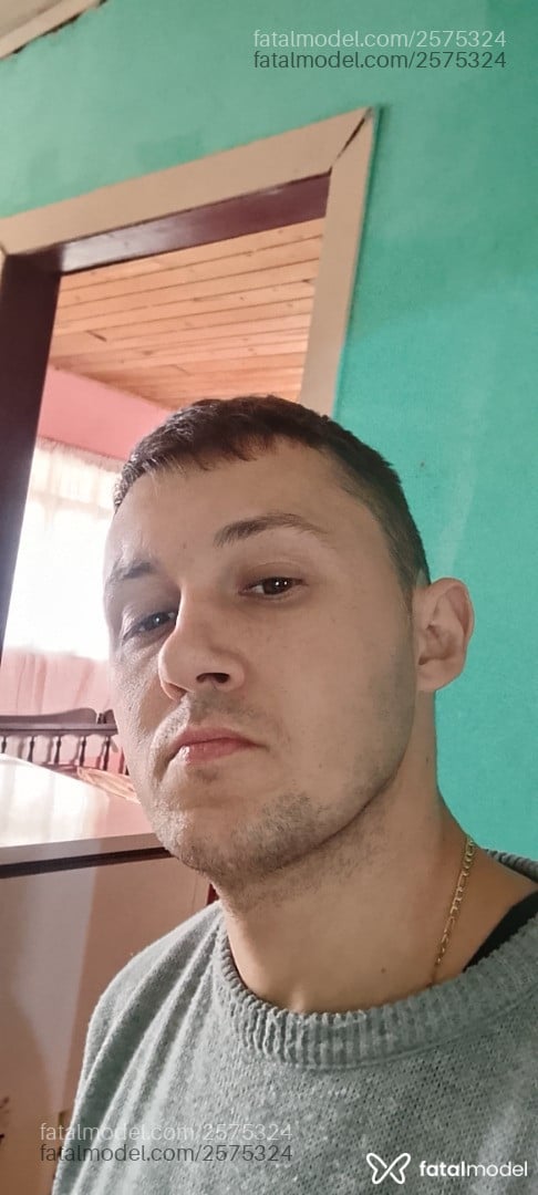 Acompanhante homem com cabelo castanho de olhos castanhos em Porto Alegre - Lukas
