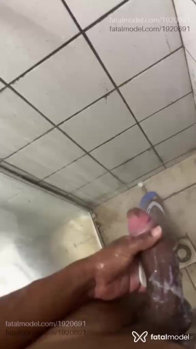 Acompanhante homem morena (o) de olhos castanhos em Balneário Camboriú - Gien