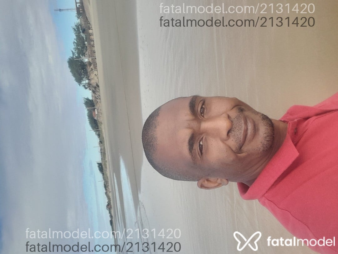 Acompanhante homem com cabelo grisalho de olhos castanhos em Balneário Pinhal Acompanhante homem com cabelo grisalho de olhos castanhos em Balneário Pinhal - Wilson