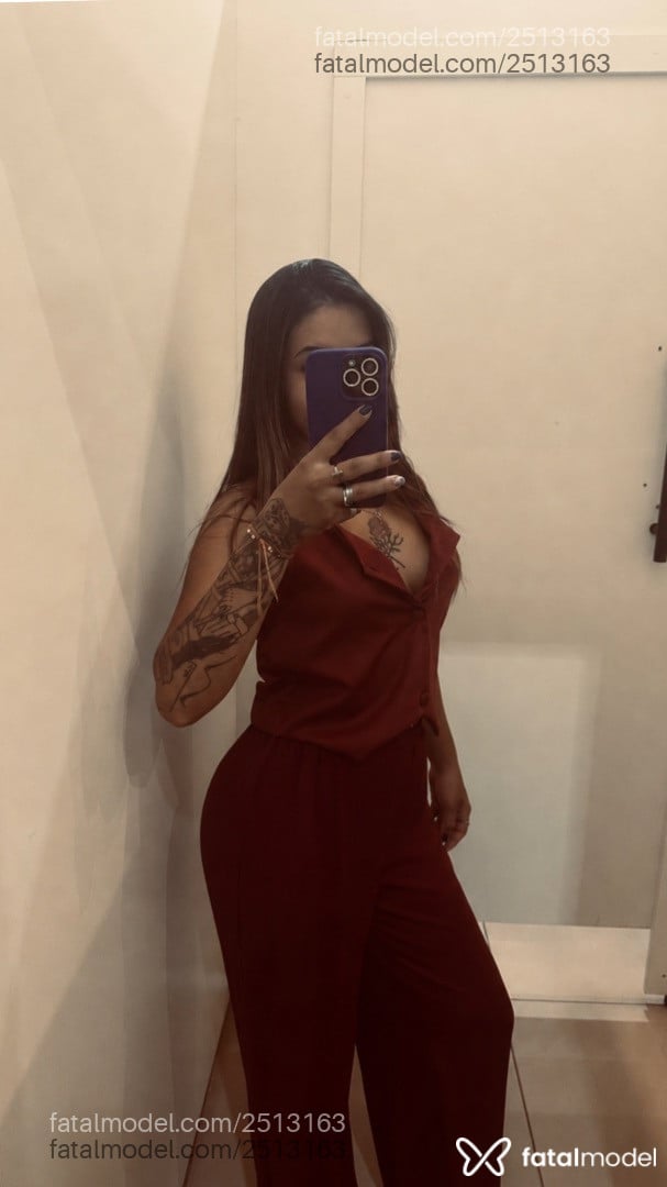 Acompanhante mulher com cabelo castanho de olhos pretos em Matupá - Anny