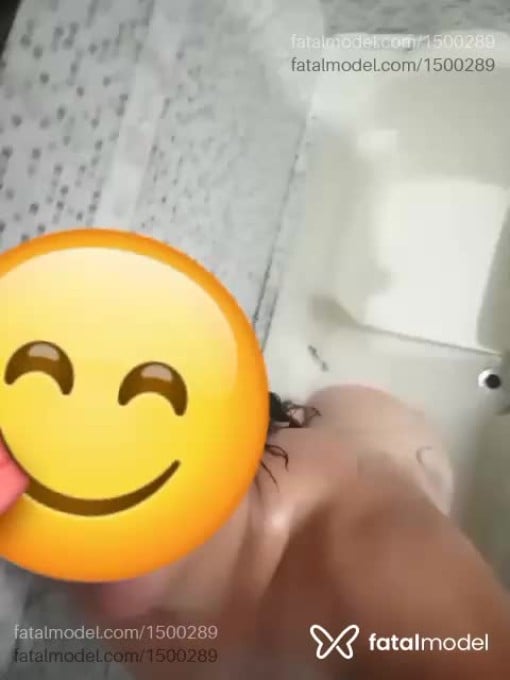 Acompanhante mulher com cabelo castanho de olhos castanhos em Pontal do Paraná - Fabby Porto