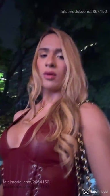 Acompanhante mulher trans loira (o) de olhos pretos em São Paulo - Annelise