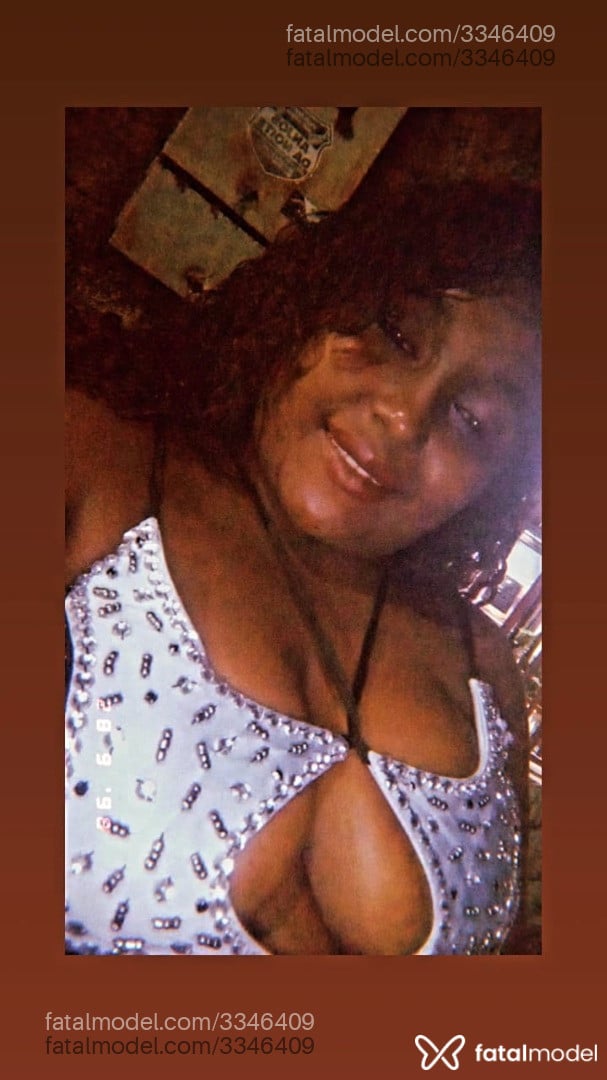 Acompanhante mulher morena (o) de olhos castanhos - Aninha Souza Acompanhante mulher morena (o) de olhos castanhos - Aninha Souza