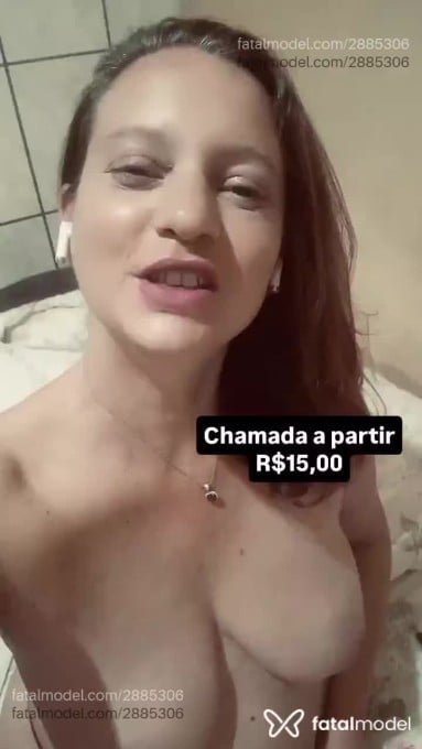 Acompanhante mulher loira (o) de olhos castanhos em Virtual - Bella