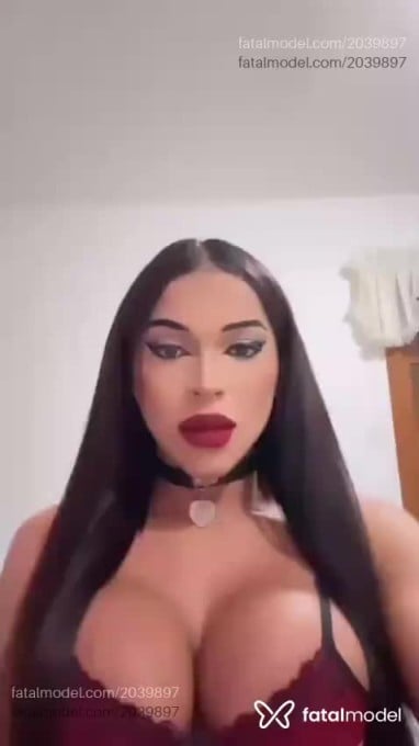Acompanhante mulher trans morena (o) de olhos castanhos em Santa Cruz do Sul - Natasha Prime