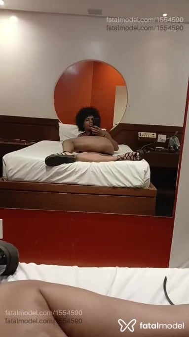Acompanhante mulher trans com cabelo castanho de olhos castanhos em Pindamonhangaba - Ju alves