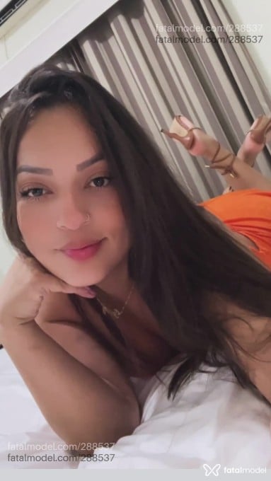 Acompanhante mulher com cabelo castanho de olhos castanhos em Cáceres Acompanhante mulher com cabelo castanho de olhos castanhos em Cáceres - Yara