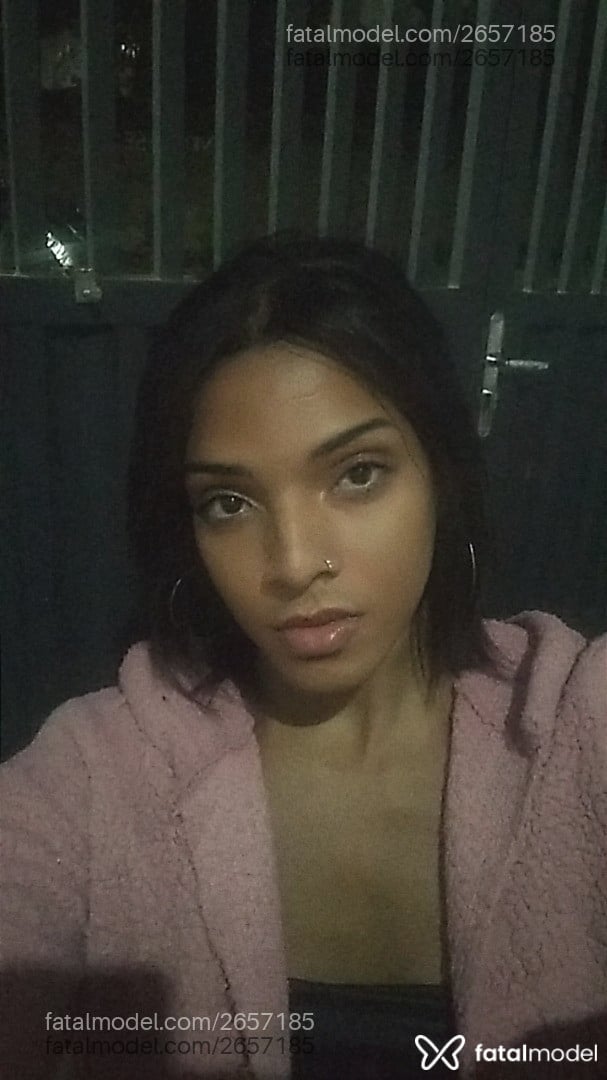 Acompanhante mulher trans com cabelo castanho de olhos castanhos em Piracicaba - Jheni