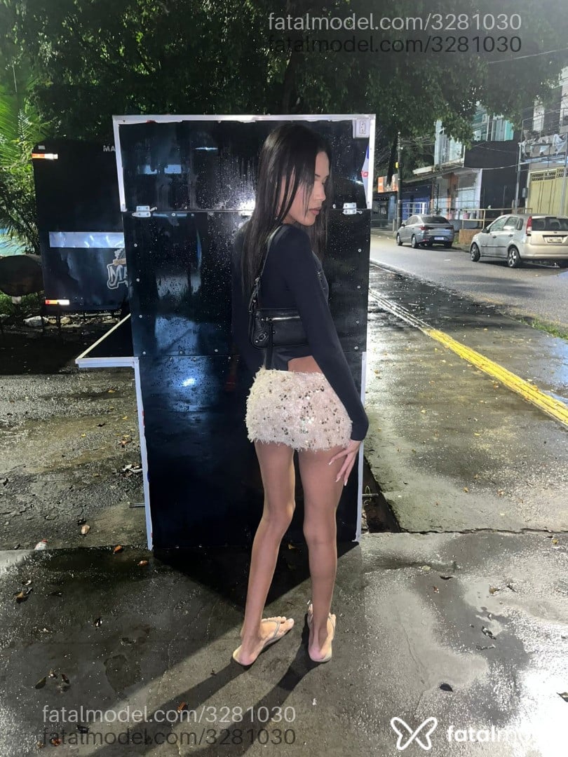 Acompanhante mulher trans morena (o) de olhos castanhos em Belém Acompanhante mulher trans morena (o) de olhos castanhos em Belém - Angel