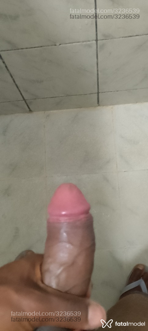 Acompanhante homem morena (o) de olhos castanhos em Manhuaçu Acompanhante homem morena (o) de olhos castanhos em Manhuaçu - Mineirinho