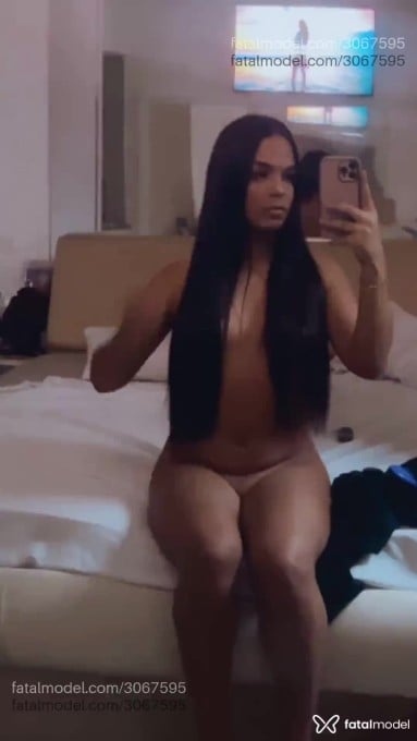 Acompanhante mulher trans morena (o) de olhos castanhos em Santos - Anitta