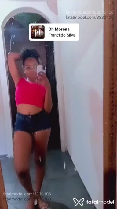 Acompanhante mulher morena (o) de olhos pretos em Virtual Acompanhante mulher morena (o) de olhos pretos em Virtual - Luluzinha
