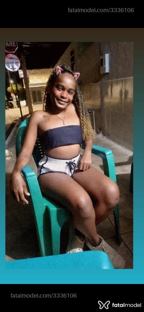 Acompanhante mulher morena (o) de olhos pretos em Virtual Acompanhante mulher morena (o) de olhos pretos em Virtual - Luluzinha