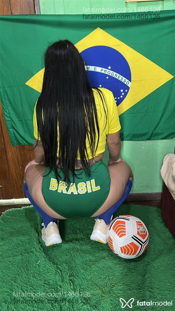 Acompanhante mulher morena (o) de olhos castanhos - JESSICA Acompanhante mulher morena (o) de olhos castanhos - JESSICA