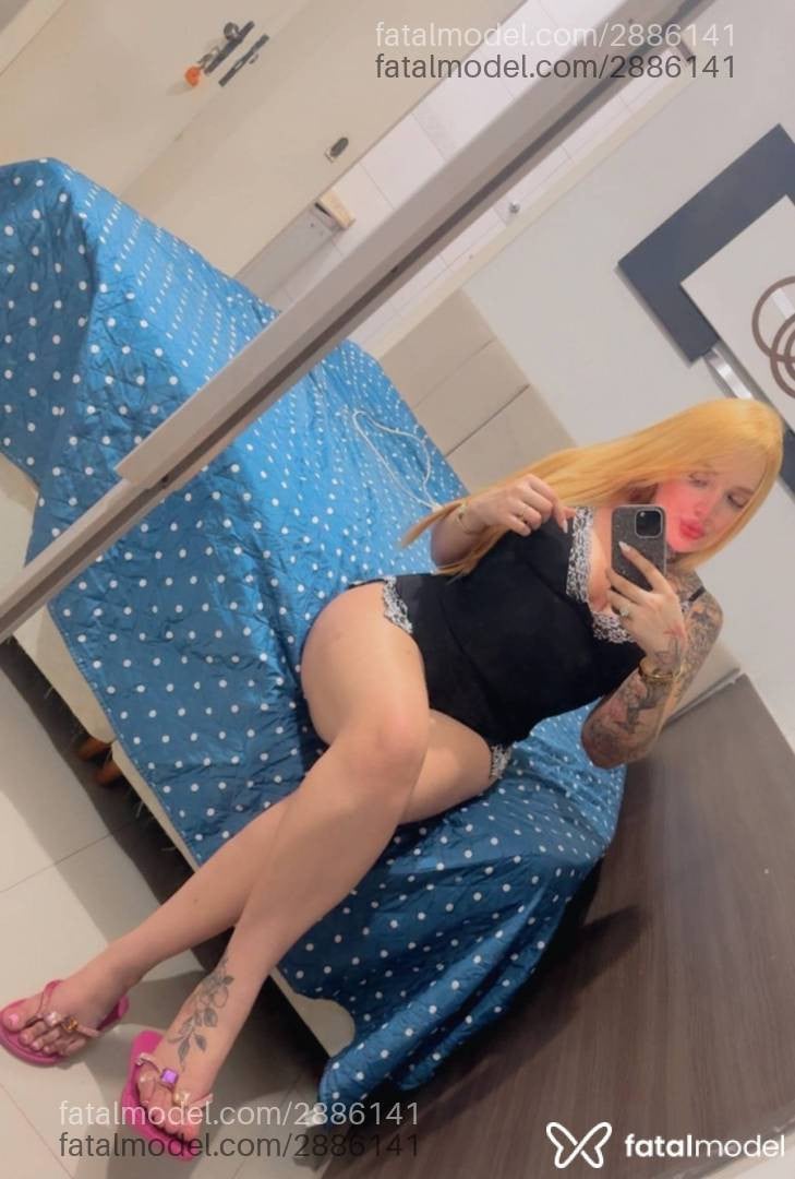 Acompanhante mulher ruiva (o) de olhos verdes - Chloe Médici