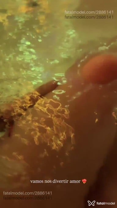 Acompanhante mulher ruiva (o) de olhos castanhos em Vitória Acompanhante mulher ruiva (o) de olhos castanhos em Vitória - Chloe Médici