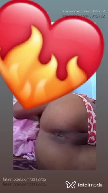 Acompanhante mulher trans morena (o) de olhos castanhos em São Pedro da Aldeia - Victoria