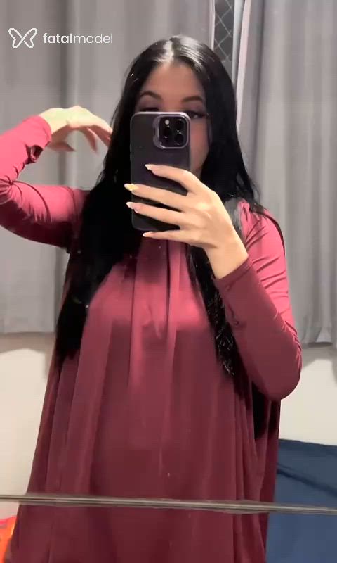 Acompanhante mulher morena (o) de olhos castanhos - Sofia