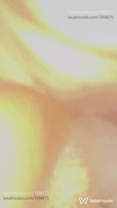 Acompanhante mulher trans com cabelo colorido de olhos castanhos em Rondonópolis - Paula