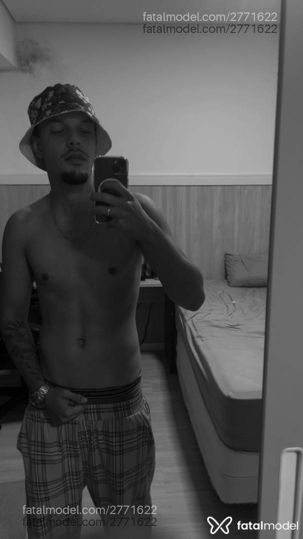 Acompanhante homem morena (o) de olhos castanhos em São Paulo Acompanhante homem morena (o) de olhos castanhos em São Paulo - Vinni