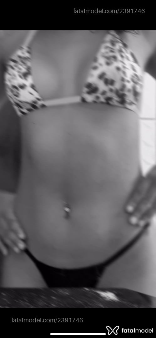 Acompanhante mulher morena (o) de olhos castanhos em Confresa Acompanhante mulher morena (o) de olhos castanhos em Confresa - Vitória
