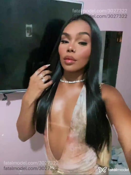 Acompanhante mulher trans morena (o) de olhos pretos em Rio de Janeiro - Mia Ferraz
