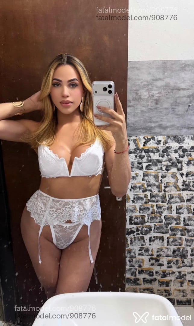 Acompanhante mulher trans loira (o) de olhos castanhos em Rondonópolis - Blondie