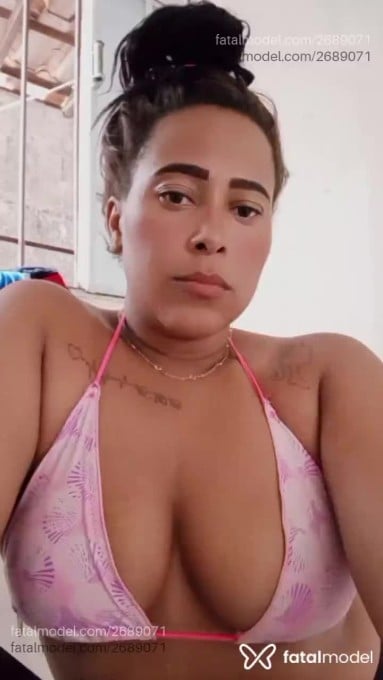 Acompanhante mulher morena (o) de olhos castanhos em Sete Lagoas - Julia Silva
