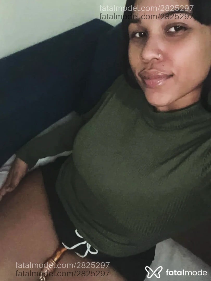 Acompanhante mulher morena (o) de olhos castanhos em Petrópolis - Morena