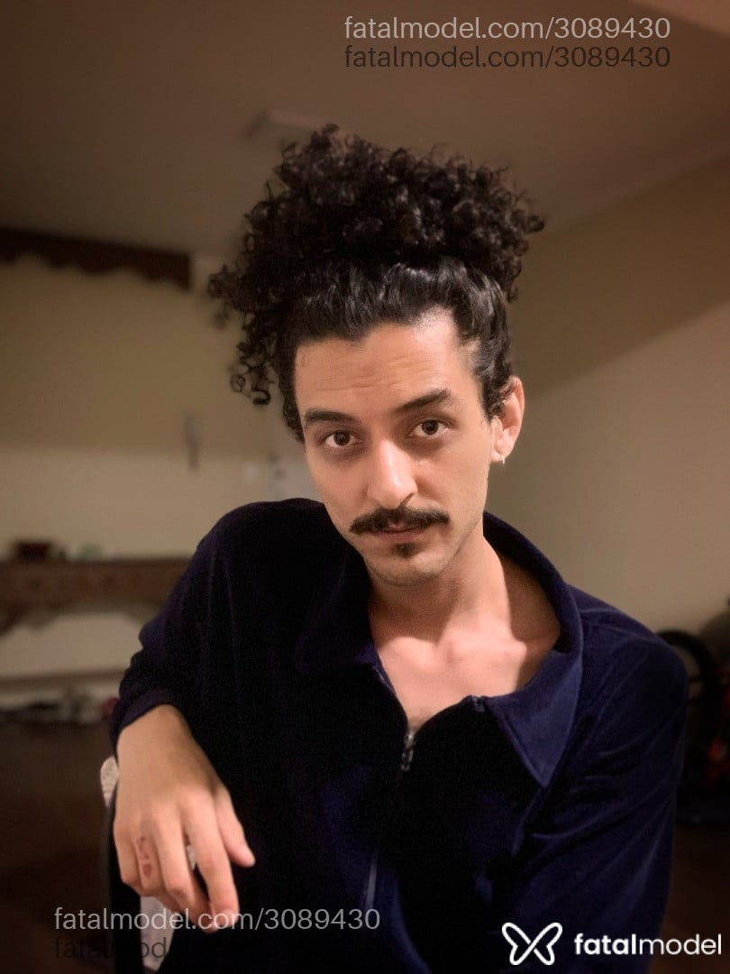 Acompanhante homem morena (o) de olhos castanhos em São Paulo - Filipe