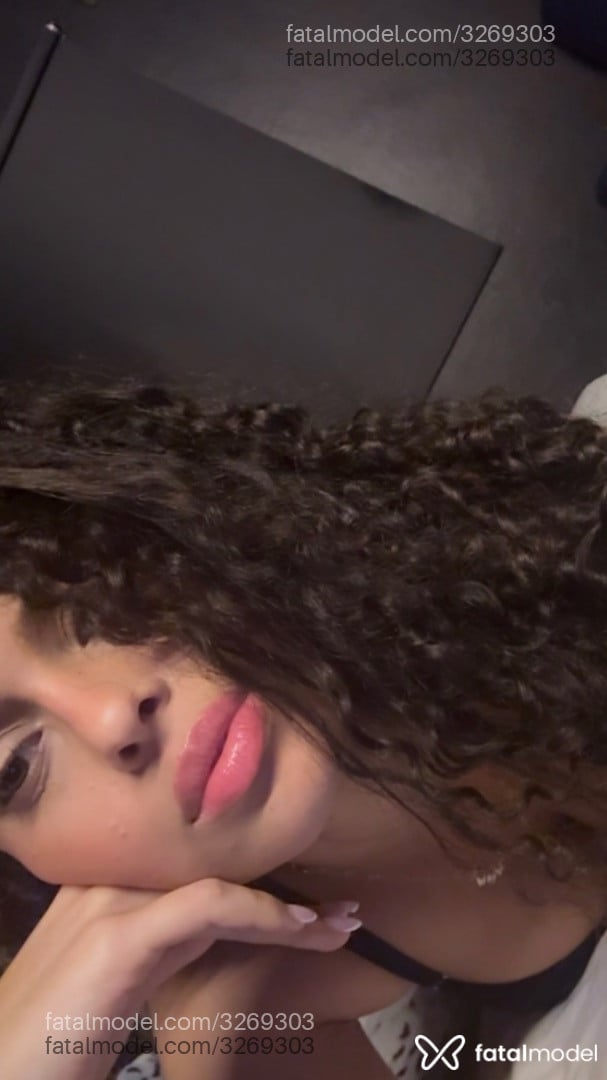 Acompanhante mulher com cabelo castanho de olhos castanhos em Itajaí - Dani