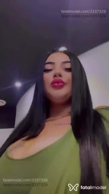 Acompanhante mulher morena (o) de olhos verdes em Pirassununga - Kelly