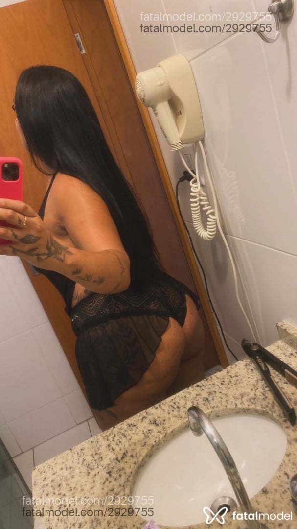 Acompanhante mulher morena (o) de olhos mel em Piumhi Acompanhante mulher morena (o) de olhos mel em Piumhi - Karine Ster