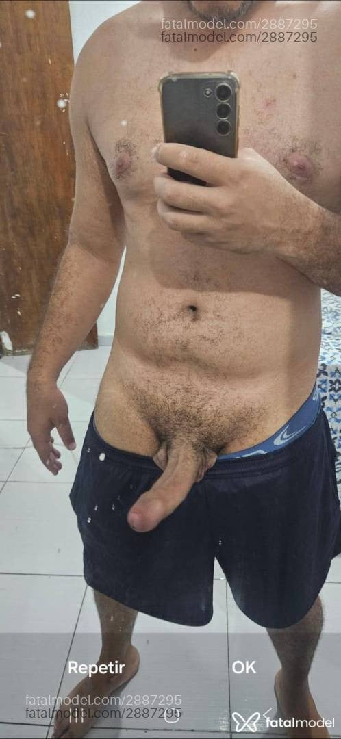 Acompanhante homem sem cabelo de olhos pretos em Feira de Santana Acompanhante homem sem cabelo de olhos pretos em Feira de Santana - André