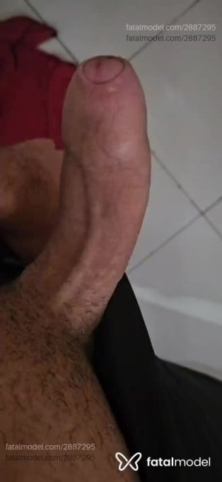 Acompanhante homem sem cabelo de olhos pretos em Feira de Santana Acompanhante homem sem cabelo de olhos pretos em Feira de Santana - André