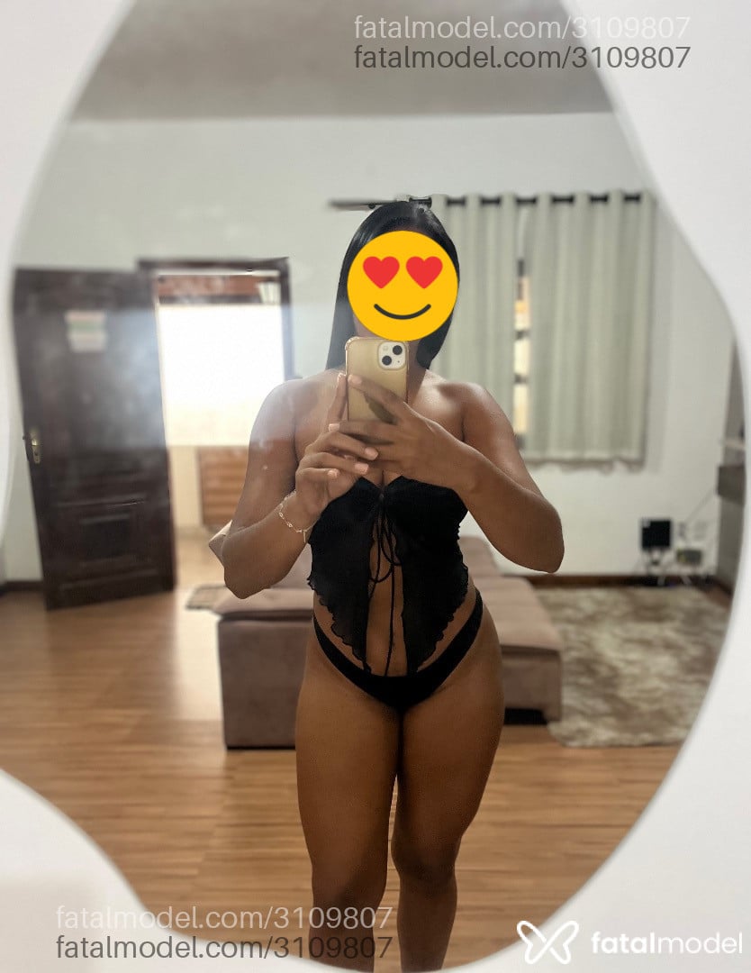 Acompanhante mulher com cabelo castanho de olhos castanhos em Serra do Salitre - Bianca