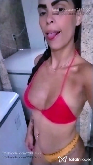 Acompanhante mulher morena (o) de olhos castanhos em Virtual - Alexa