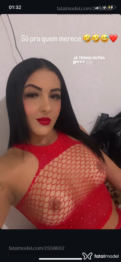Acompanhante mulher morena (o) de olhos castanhos em Araxá - Helena Valentina