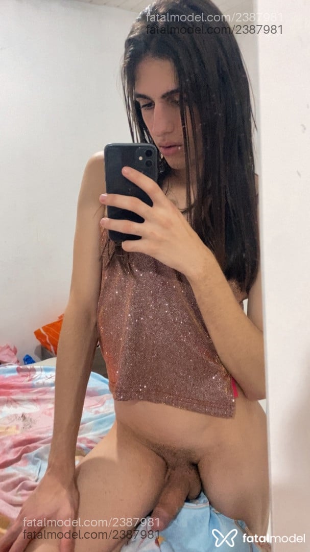 Acompanhante mulher trans com cabelo castanho de olhos castanhos em Campina Grande - Ranny