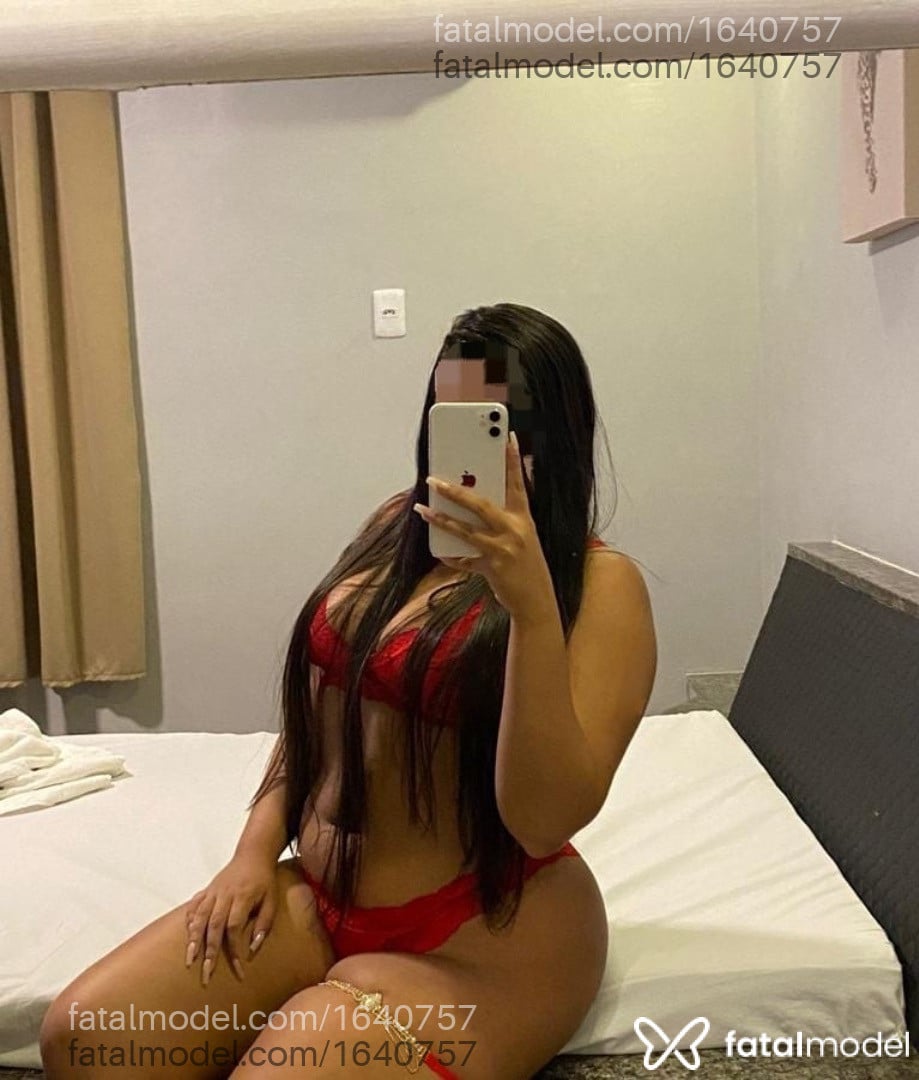 Acompanhante mulher com cabelo castanho de olhos pretos em Feira de Santana Acompanhante mulher com cabelo castanho de olhos pretos em Feira de Santana - Maria Vitória