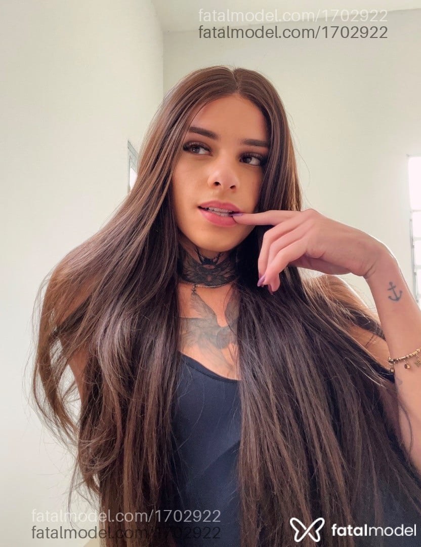 Acompanhante mulher trans loira (o) de olhos mel em Atibaia - Niccc