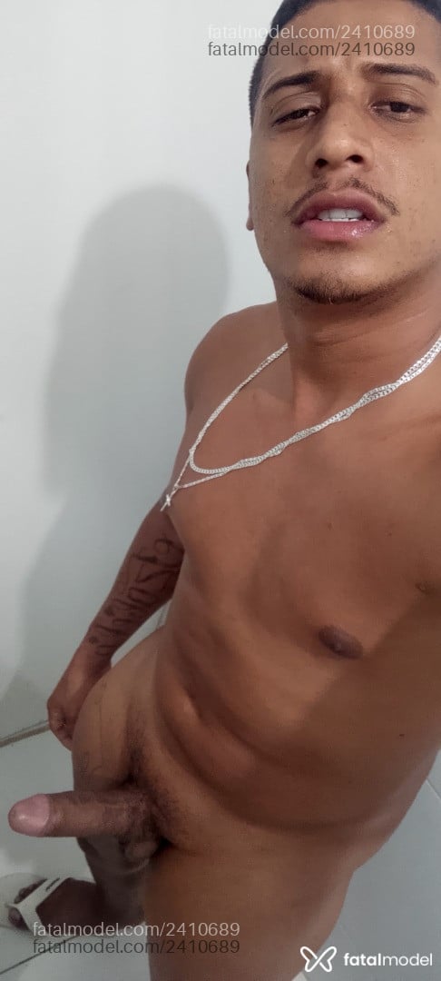 Acompanhante homem morena (o) de olhos pretos em Caruaru Acompanhante homem morena (o) de olhos pretos em Caruaru - Ferreirinha