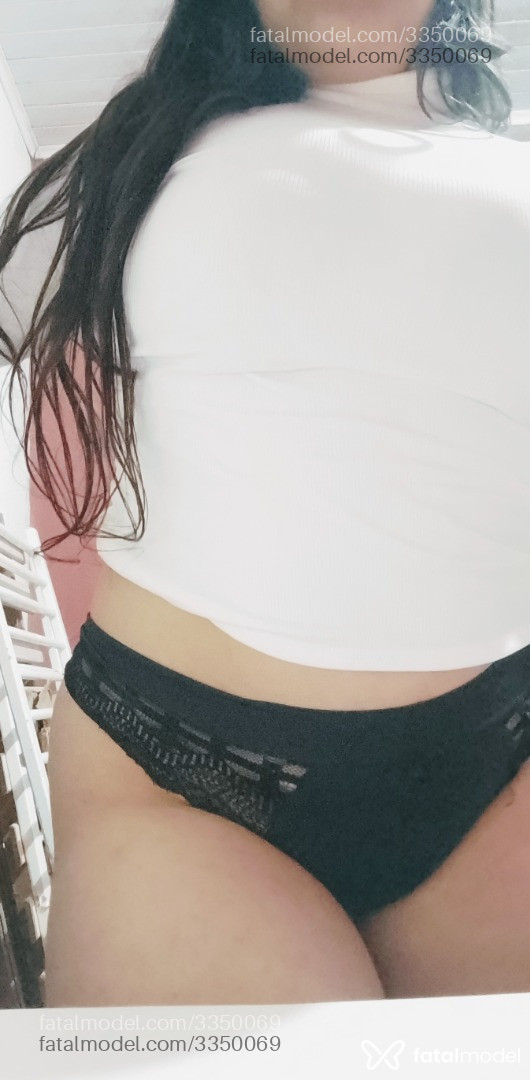 Acompanhante mulher morena (o) de olhos castanhos em Virtual - Sophi