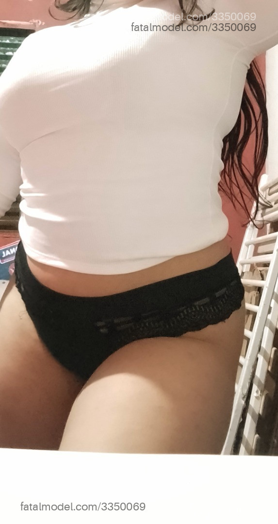 Acompanhante mulher morena (o) de olhos castanhos em Virtual - Sophi